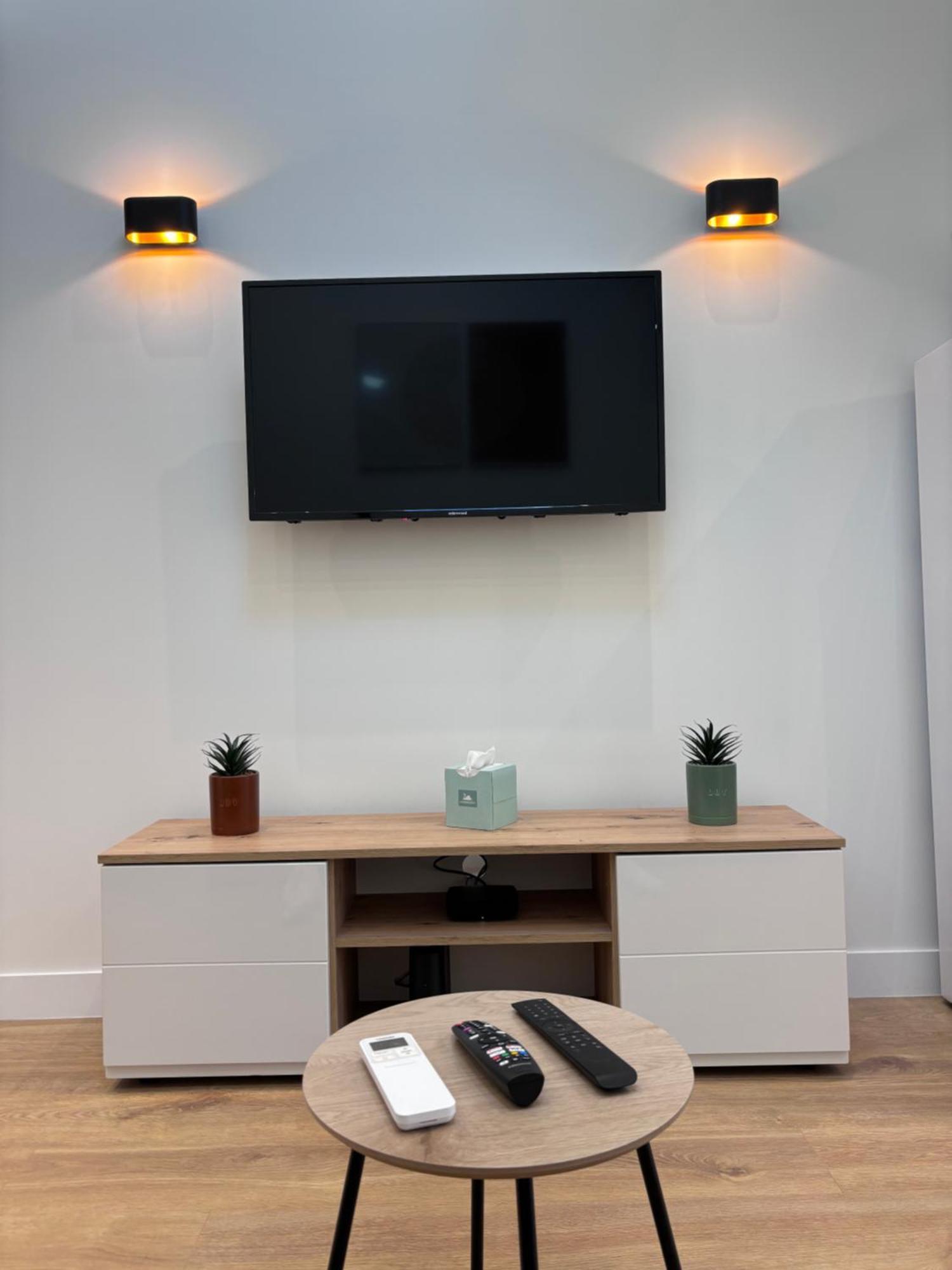 Charmant Appartement Au Coeur De Villeneuve Loubet Eksteriør bilde